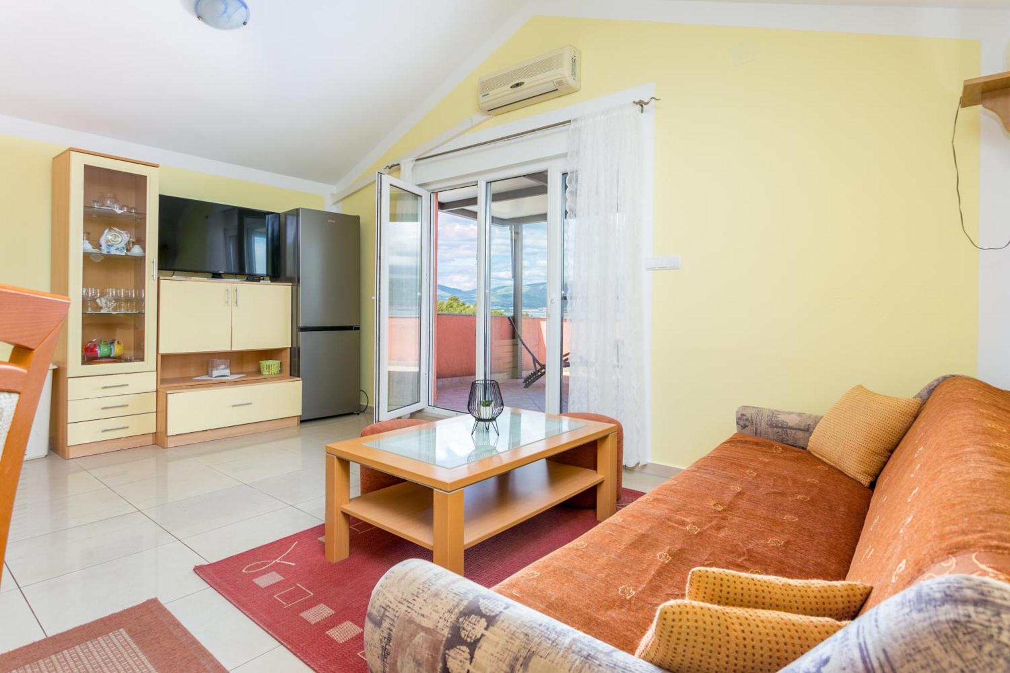 Apartments By The Sea Slatine, Ciovo - 11126 Екстер'єр фото